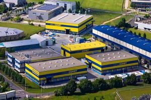 A review of Aquacomet swimming pool enclosures